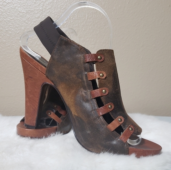 Donald Pliner Vishad Distressed Weathered Leather Strappy Heels-Size 10 - Picture 4 of 8